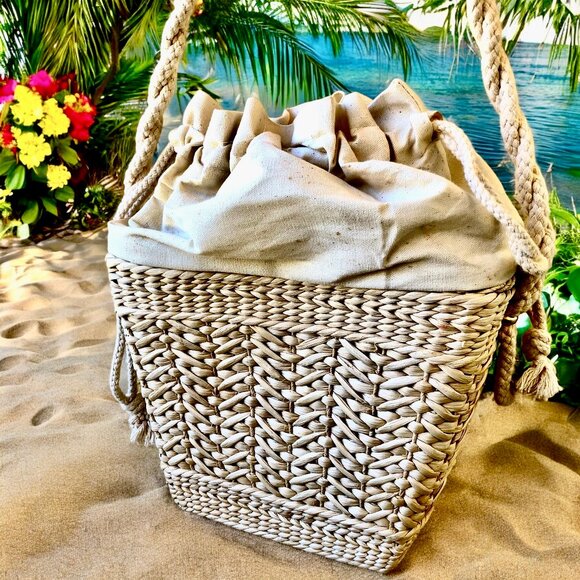 Vintage Hong Kong Straw Woven Shoulder Bag Rope Strap Drawstring Closure - Picture 13 of 14